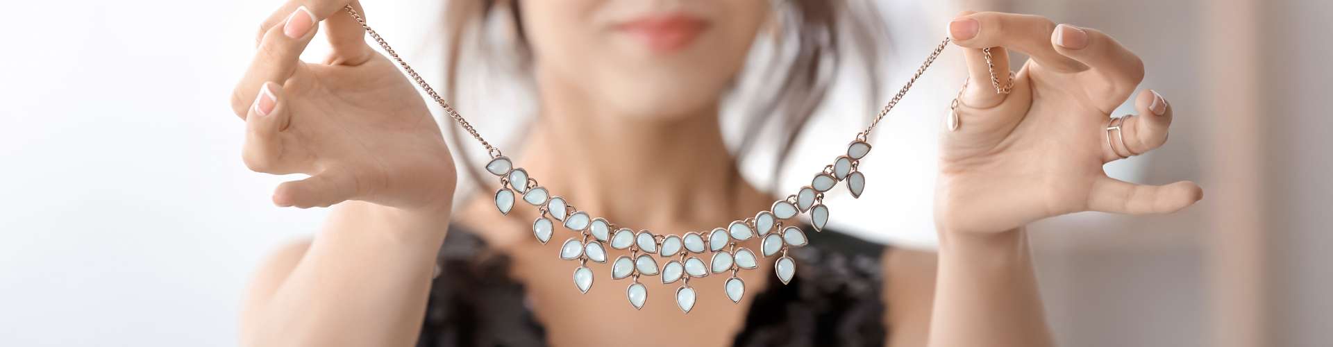 necklace banner
